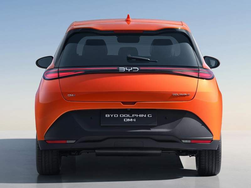 BYD Dolphin G DM-i posteriore