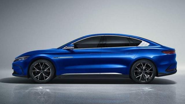 BYD HAN profilo