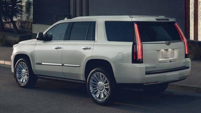 Cadillac Escalade posteriore