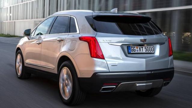 Cadillac XT5 posteriore