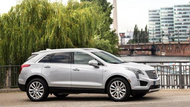 Cadillac XT5 anteriore laterale