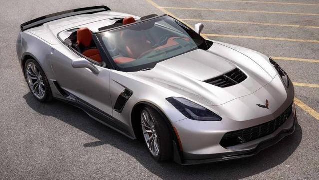 Chevrolet Corvette Z06 Cabrio tre quarti anteriore