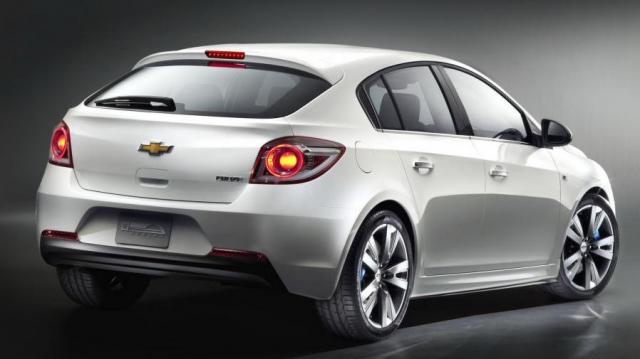 Chevrolet Cruze 5P