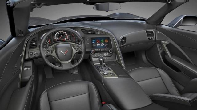 Corvette Stingray Cabrio interni