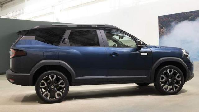 Dacia Bigster profilo
