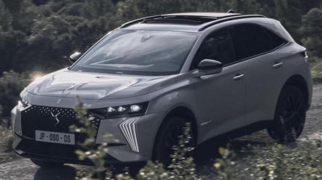 DS DS 7 E-Tense movimento