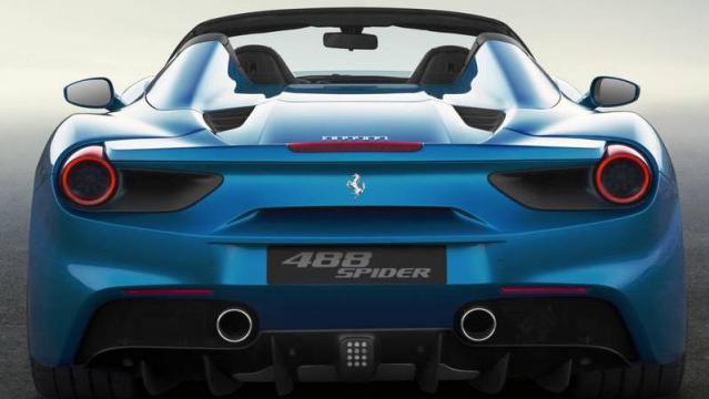 Ferrari 488 Spider posteriore