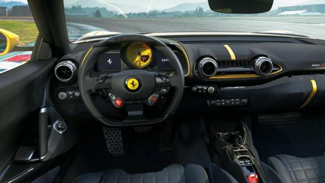 Ferrari 812 Competizione A 3