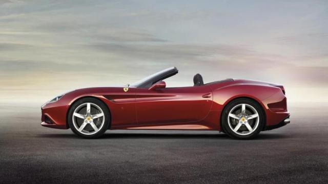 Ferrari California T profilo