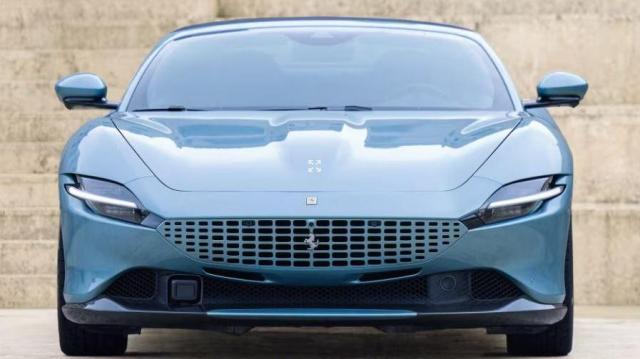 Ferrari Roma Spider frontale
