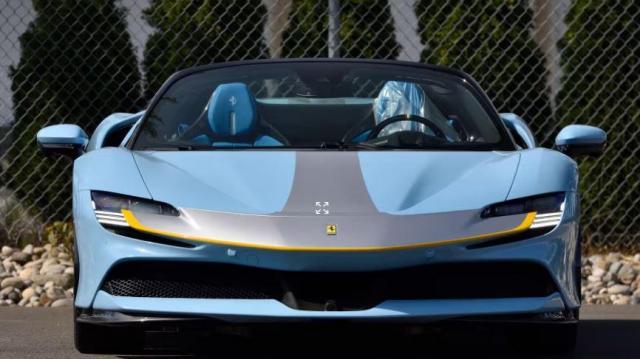 Ferrari SF90 Spider frontale