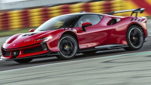 Ferrari SF90 XX Stradale movimento