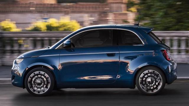 FIAT 500 Electric profilo