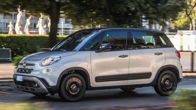 Fiat 500 L laterale