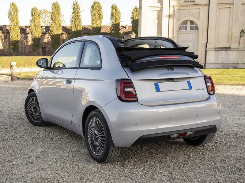 FIAT 500C Hybrid posteriore