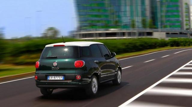 Fiat 500L Living posteriore