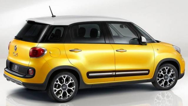 FIAT 500L Trekking profilo