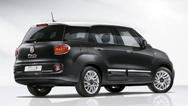 FIAT Nuova 500L Wagon tre quarti posteriore