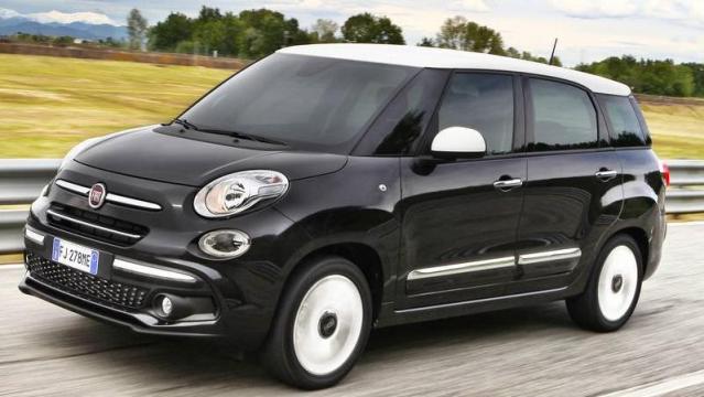 FIAT Nuova 500L Wagon anteriore