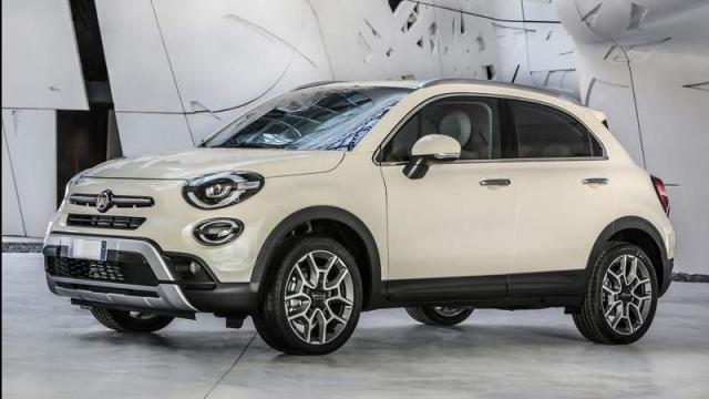 FIAT 500X Cross tre quarti foto