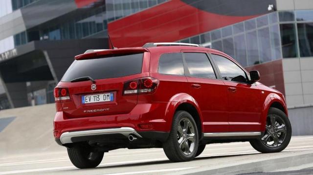 Fiat Freemont Cross tre quarti posteriore