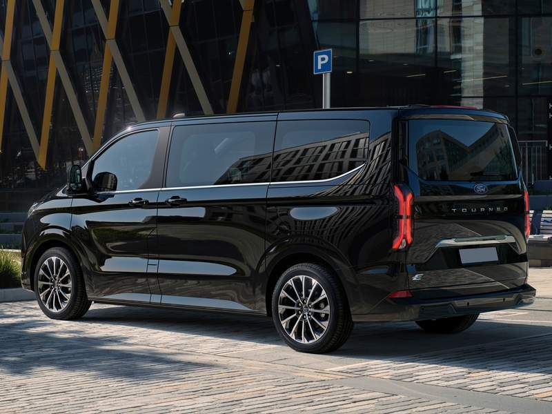 Ford E-Tourneo Custom posteriore