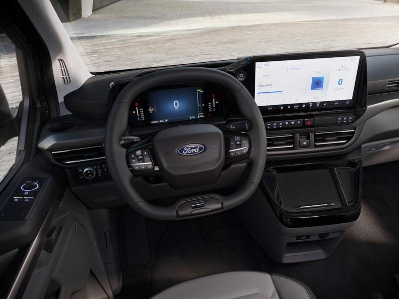 Ford E-Tourneo Custom