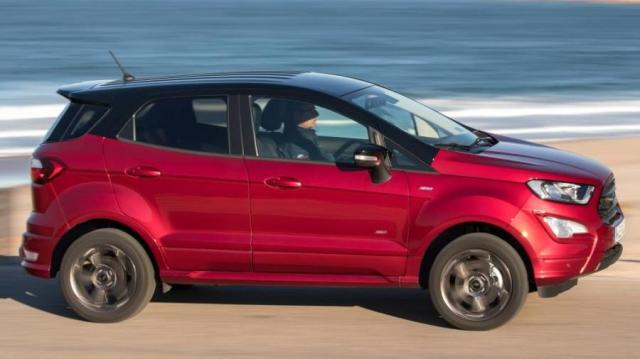 Ford Ecosport rossa