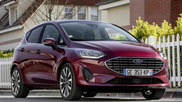 Ford Fiesta rossa