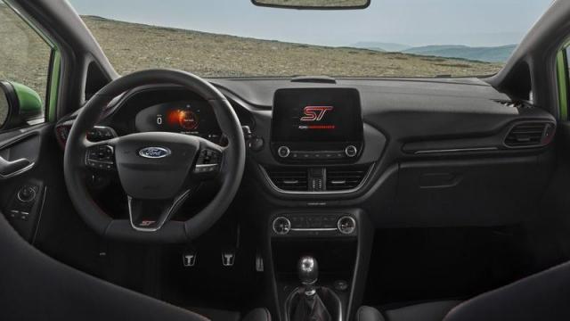 Ford Nuova Fiesta ST interni