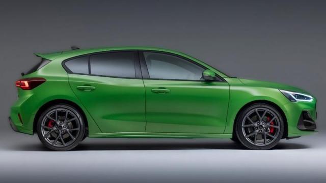 Ford Nuova Focus ST profilo