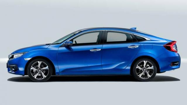 Honda Nuova Civic 4 porte profilo