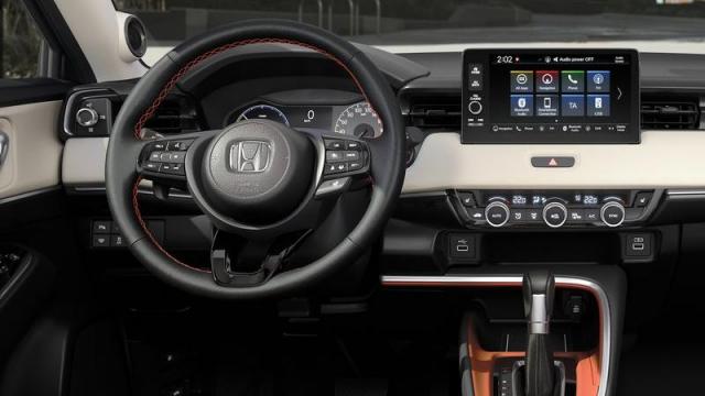 Honda HR-V Hybrid interni 2