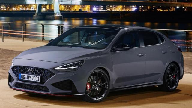 Hyundai i30 Fastback statica