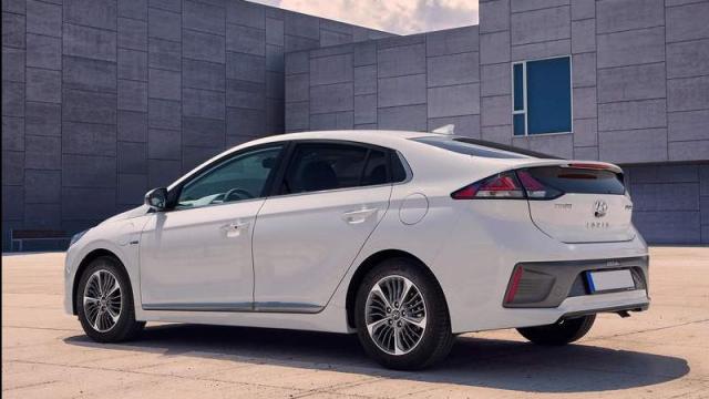 Hyundai IONIQ foto