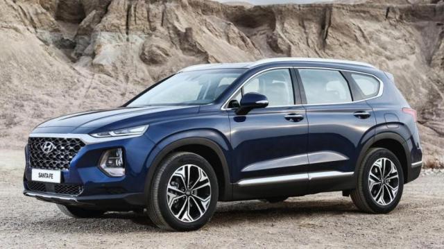 Hyundai Santa Fe scura