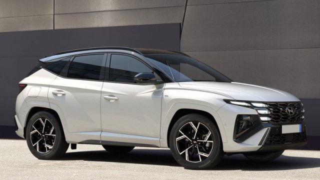 Hyundai Tucson Mild Hybrid profilo