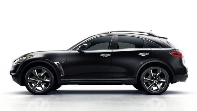 Infiniti QX70 esterno 2