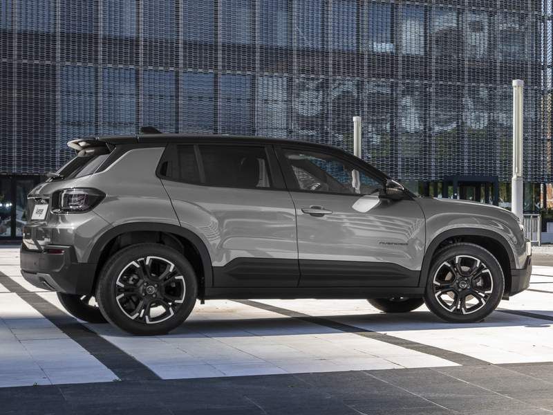 Jeep Avenger Elettrica profilo