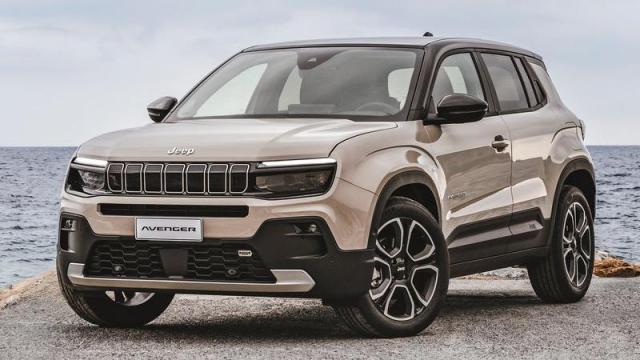 Jeep Avenger e-Hybrid anteriore