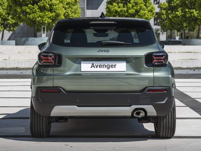 Jeep Avenger e-Hybrid posteriore