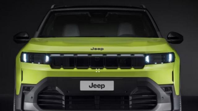 Jeep Compass 4xe gialla