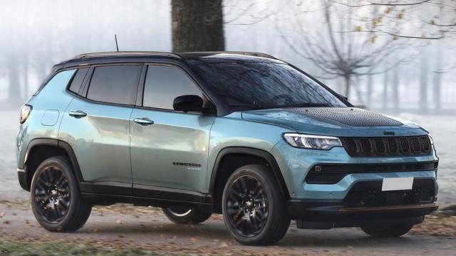 Jeep Compass e-Hybrid tre quarti anteriore