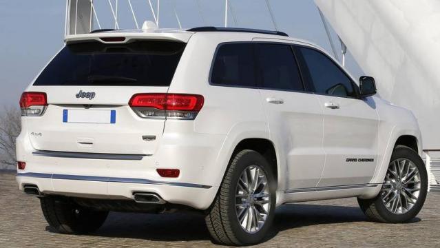 Jeep Grand Cherokee posteriore 2