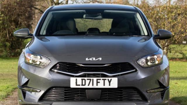 Kia Ceed scura