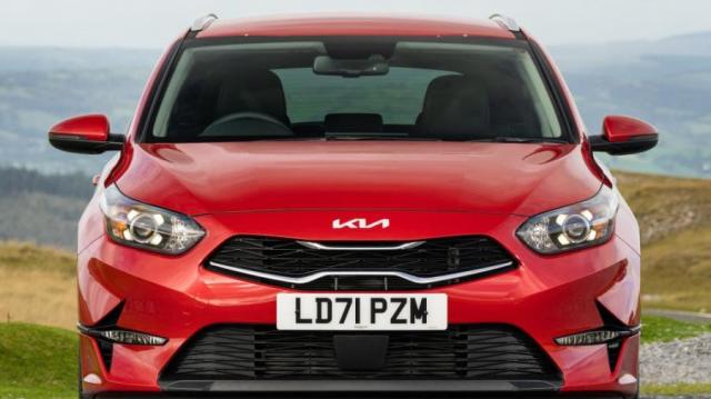 Kia ceed SW frontale
