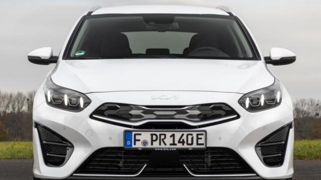 Kia Ceed SW Plug in Hybrid frontale