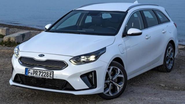 Kia Ceed SW Plug in Hybrid statica
