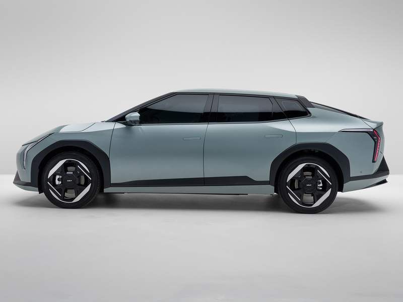 KIA EV4 Fastback profilo