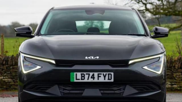 Kia EV6 frontale